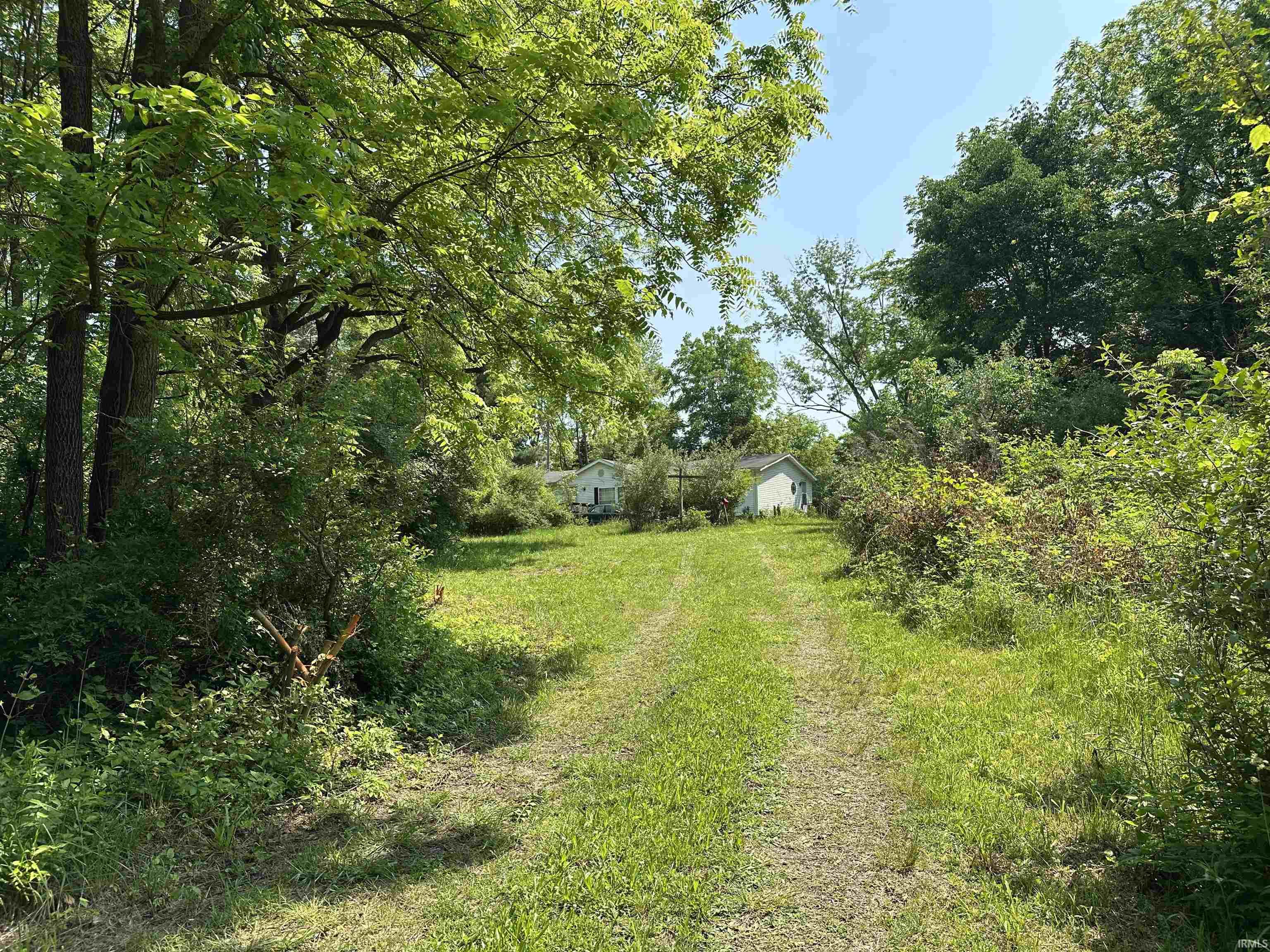 1233 North Mexico Road Peru, IN 46970 - Photo 3 of 13