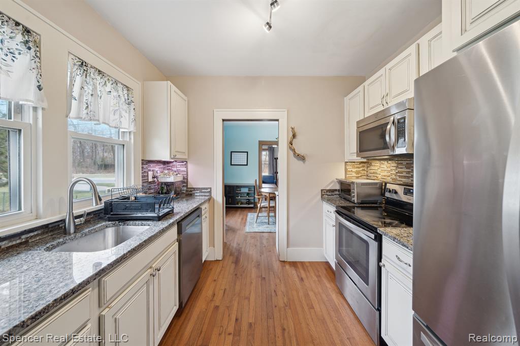 2370 South Livernois Road Rochester Hills, MI 48309 - Photo 13 of 45