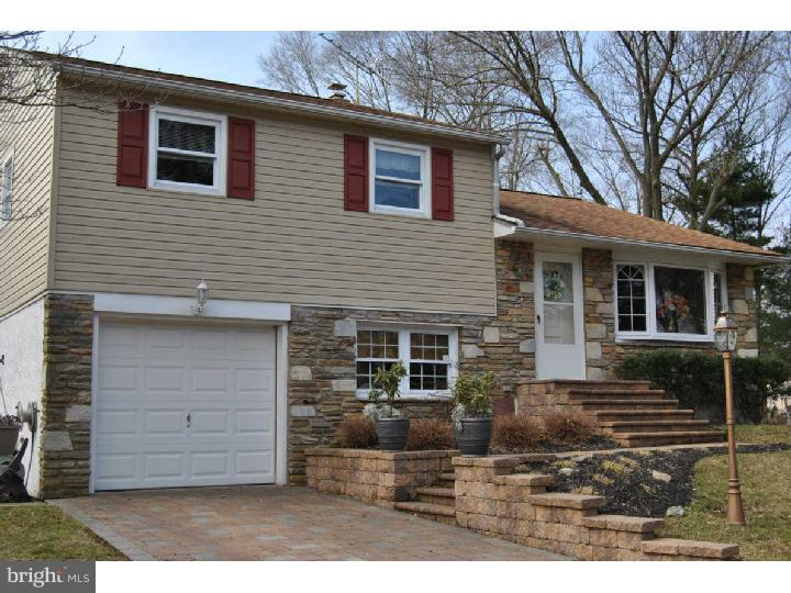 304 Heathcliffe Road Huntingdon Valley, PA 19006 - Photo 2 of 24 Exterior