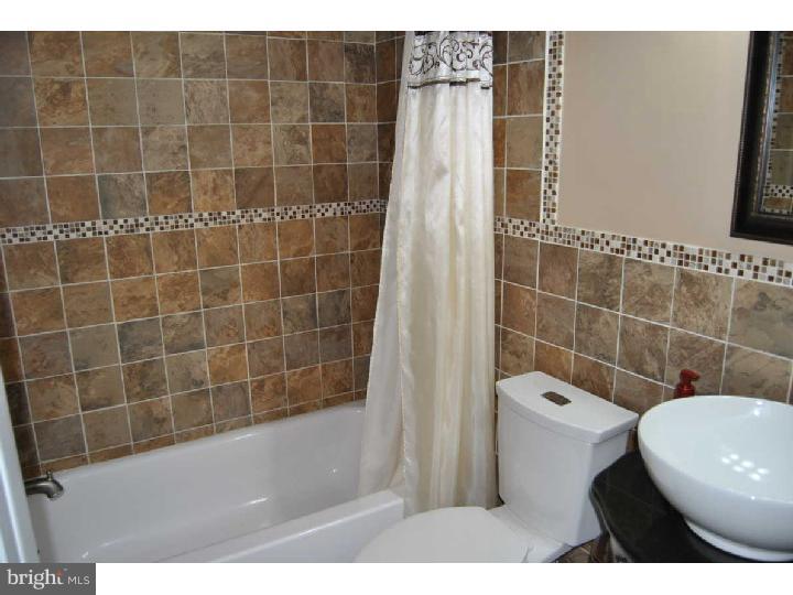 304 Heathcliffe Road Huntingdon Valley, PA 19006 - Photo 12 of 24 Bathroom