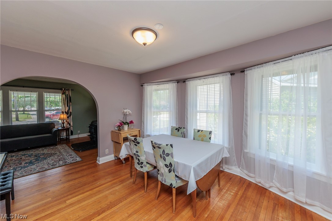 1289 Lander Road Cleveland, OH 44124 - Photo 15 of 35