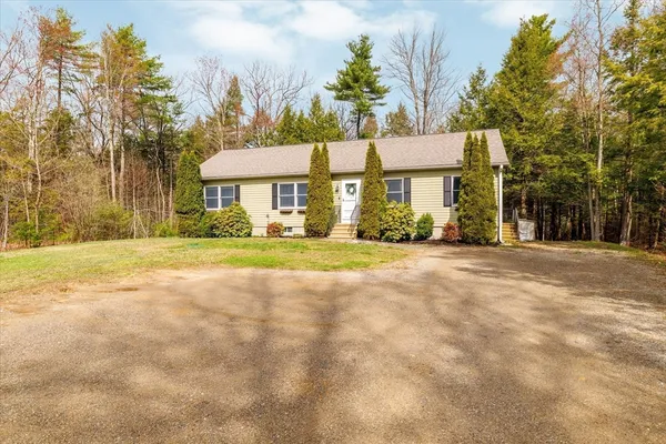 $425,000 | 84 Baptist Common Road, Templeton, MA 01468