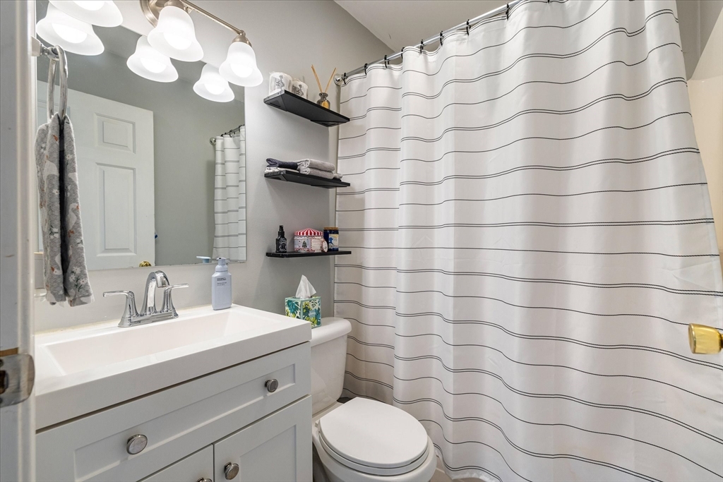 84 Baptist Common Road Templeton, MA 01468 - Photo 21 of 36