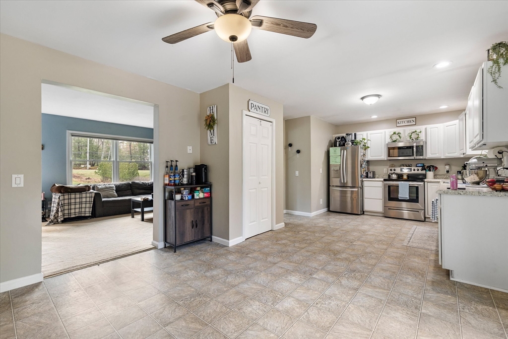 84 Baptist Common Road Templeton, MA 01468 - Photo 9 of 36