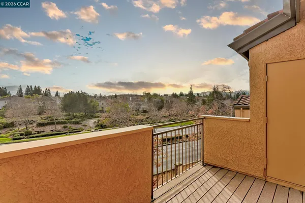 $2,250 | 440 Bollinger Canyon Lane, Unit 396, San Ramon, CA 94582