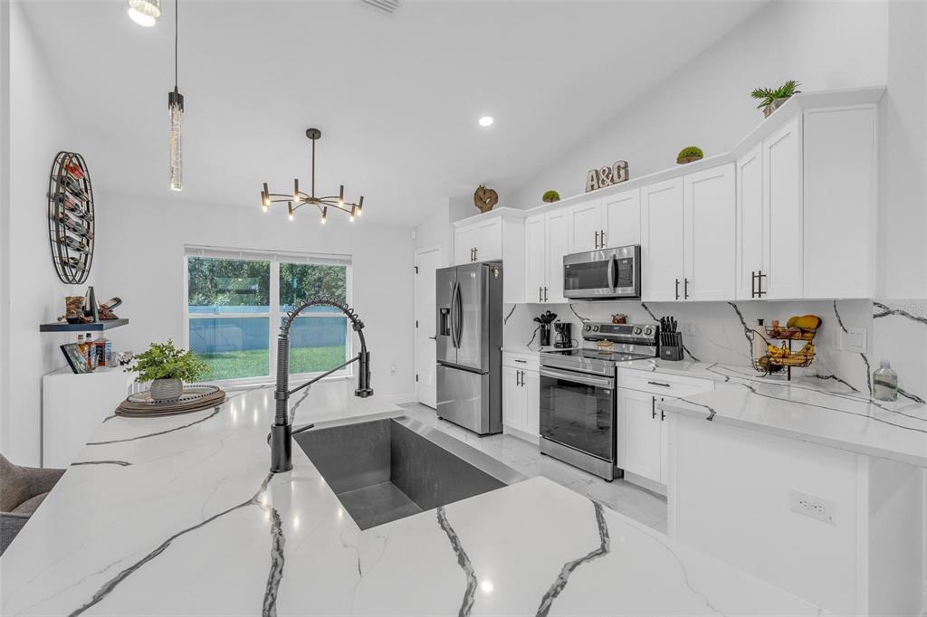 8878 Southwest 133rd Ln Road Ocala, FL 34473 - Photo 12 of 42 Gallery Image 12
