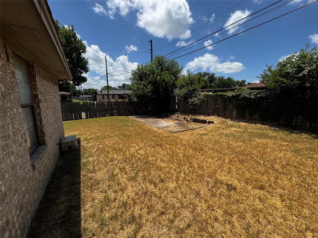 2000 Dan Rowe Street Waco, TX 76704 - Photo 19 of 21