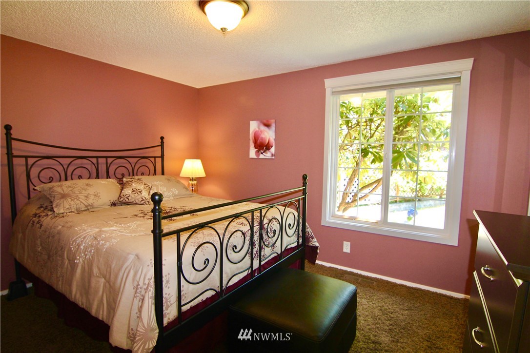 14411 150th Avenue Southeast Renton, WA 98059 - Photo 16 of 21