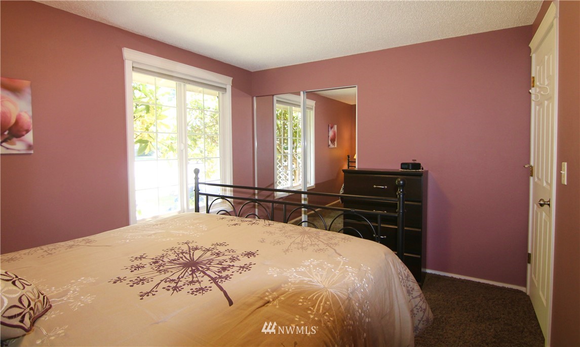 14411 150th Avenue Southeast Renton, WA 98059 - Photo 17 of 21