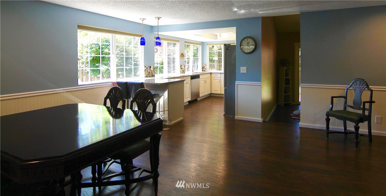 14411 150th Avenue Southeast Renton, WA 98059 - Photo 5 of 21
