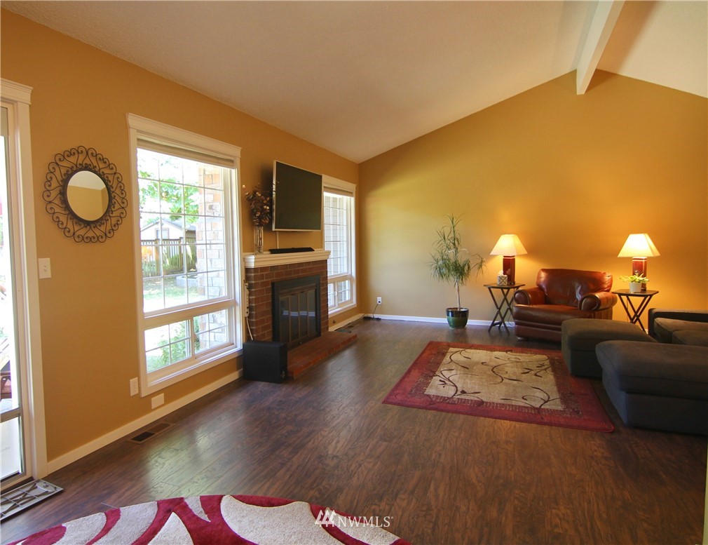 14411 150th Avenue Southeast Renton, WA 98059 - Photo 10 of 21