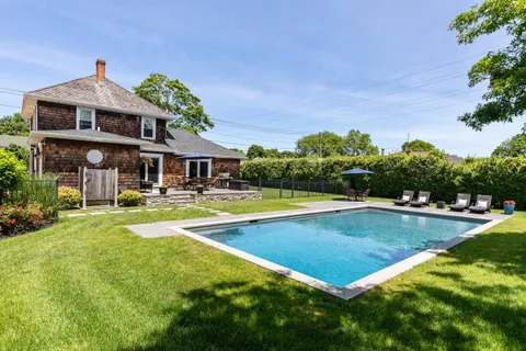 94 Willow Street, Southampton, NY 11968