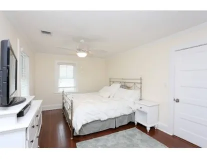 94 Willow Street, Southampton, NY 11968