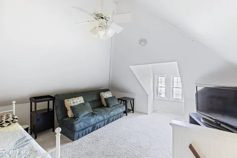 94 Willow Street, Southampton, NY 11968