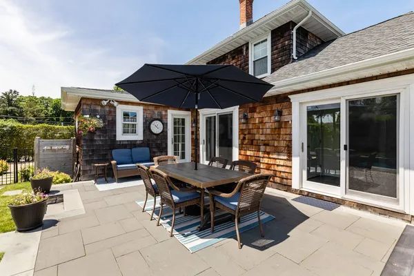 $75,000 | 94 Willow Street, Southampton, NY 11968