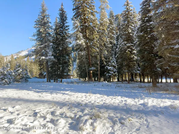 $1,475,000 | 15635 Wagon Road, Jackson, WY 83001