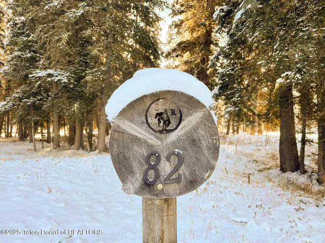 $1,475,000 | 15635 Wagon Road, Jackson, WY 83001