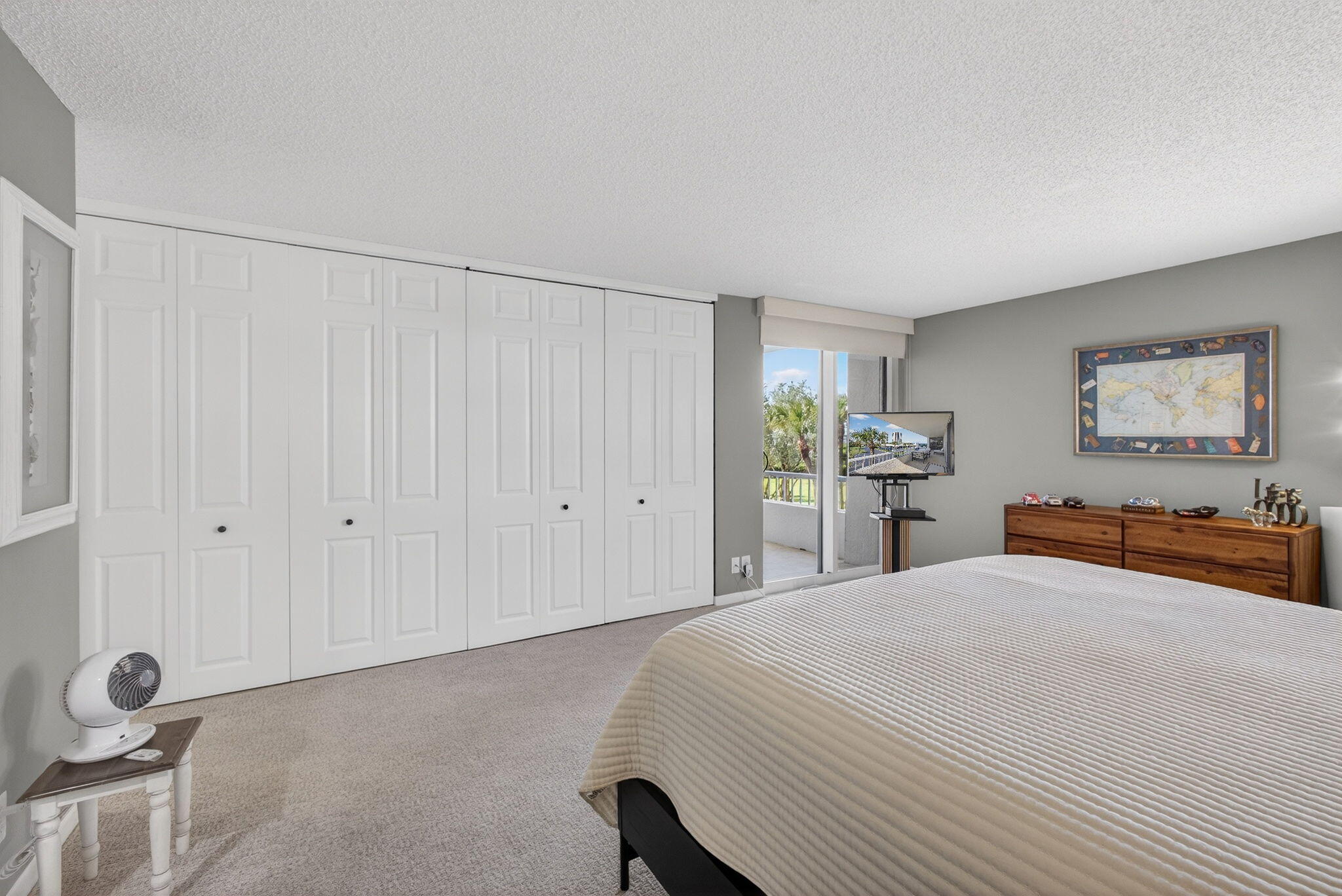 5510 North Ocean Drive, Unit 2D Singer Island, FL 33404 - Photo 19 of 58 21-web-or-mls-5D1A2961