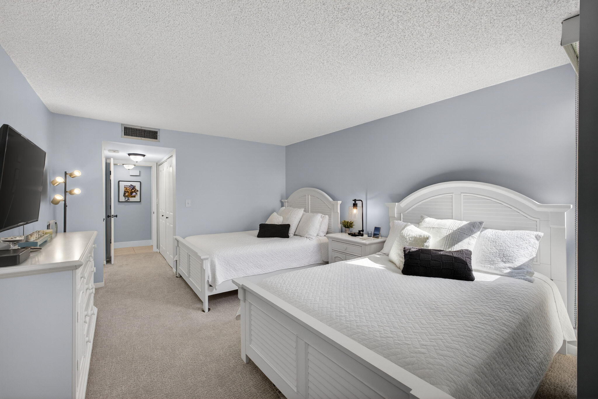 5510 North Ocean Drive, Unit 2D Singer Island, FL 33404 - Photo 29 of 58 32-web-or-mls-5D1A3115