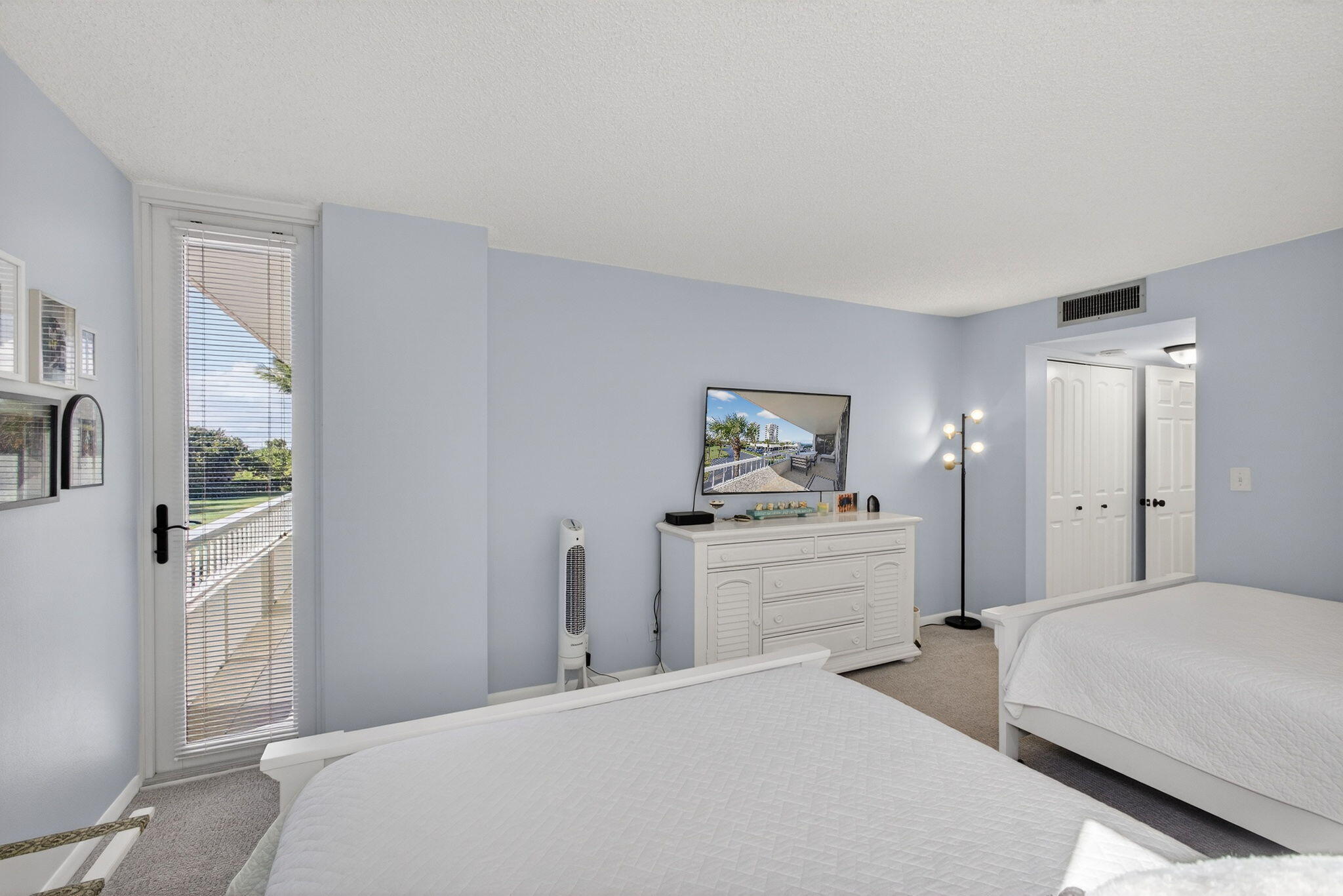 5510 North Ocean Drive, Unit 2D Singer Island, FL 33404 - Photo 30 of 58 33-web-or-mls-5D1A3120