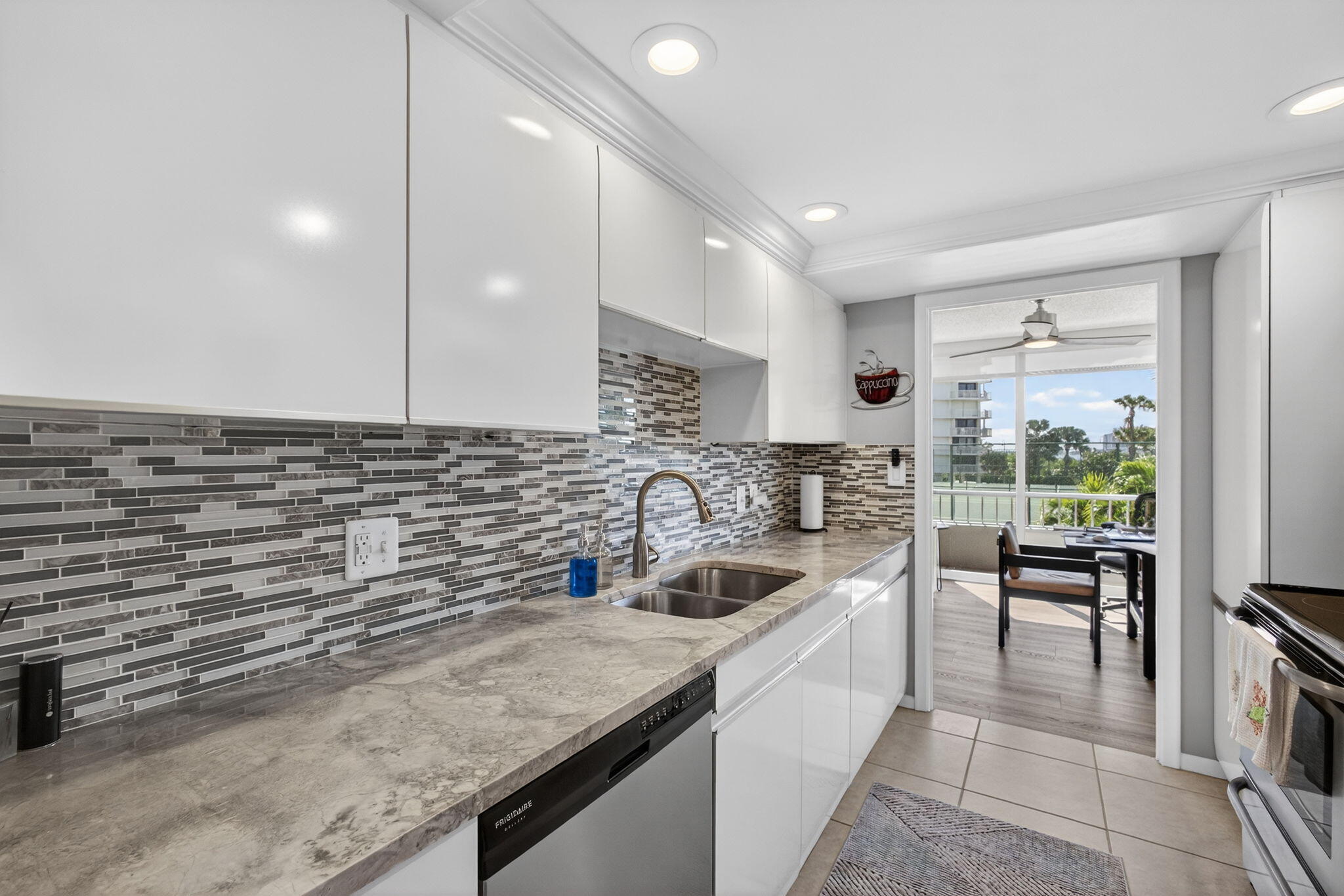 5510 North Ocean Drive, Unit 2D Singer Island, FL 33404 - Photo 5 of 58 3-web-or-mls-5D1A2929