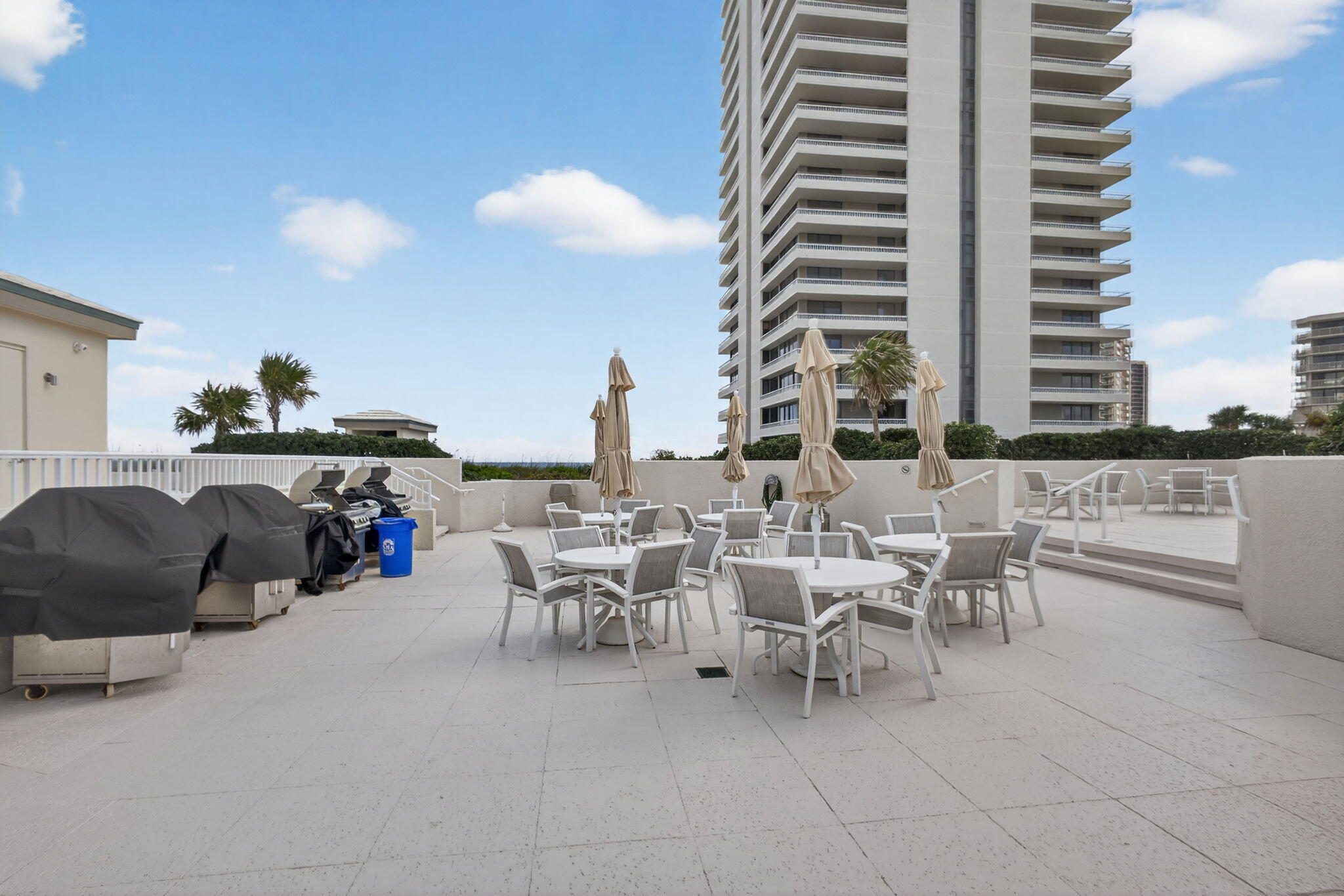 5510 North Ocean Drive, Unit 2D Singer Island, FL 33404 - Photo 52 of 58 61-web-or-mls-102-print-5D1A8813