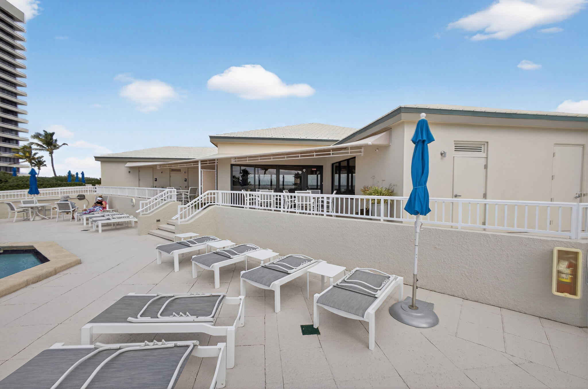 5510 North Ocean Drive, Unit 2D Singer Island, FL 33404 - Photo 53 of 58 62-web-or-mls-103-print-5D1A8820