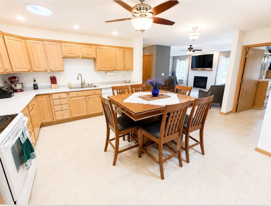 756 Brown School Road, Unit D Evansville, WI 53536 - Photo 9 of 22