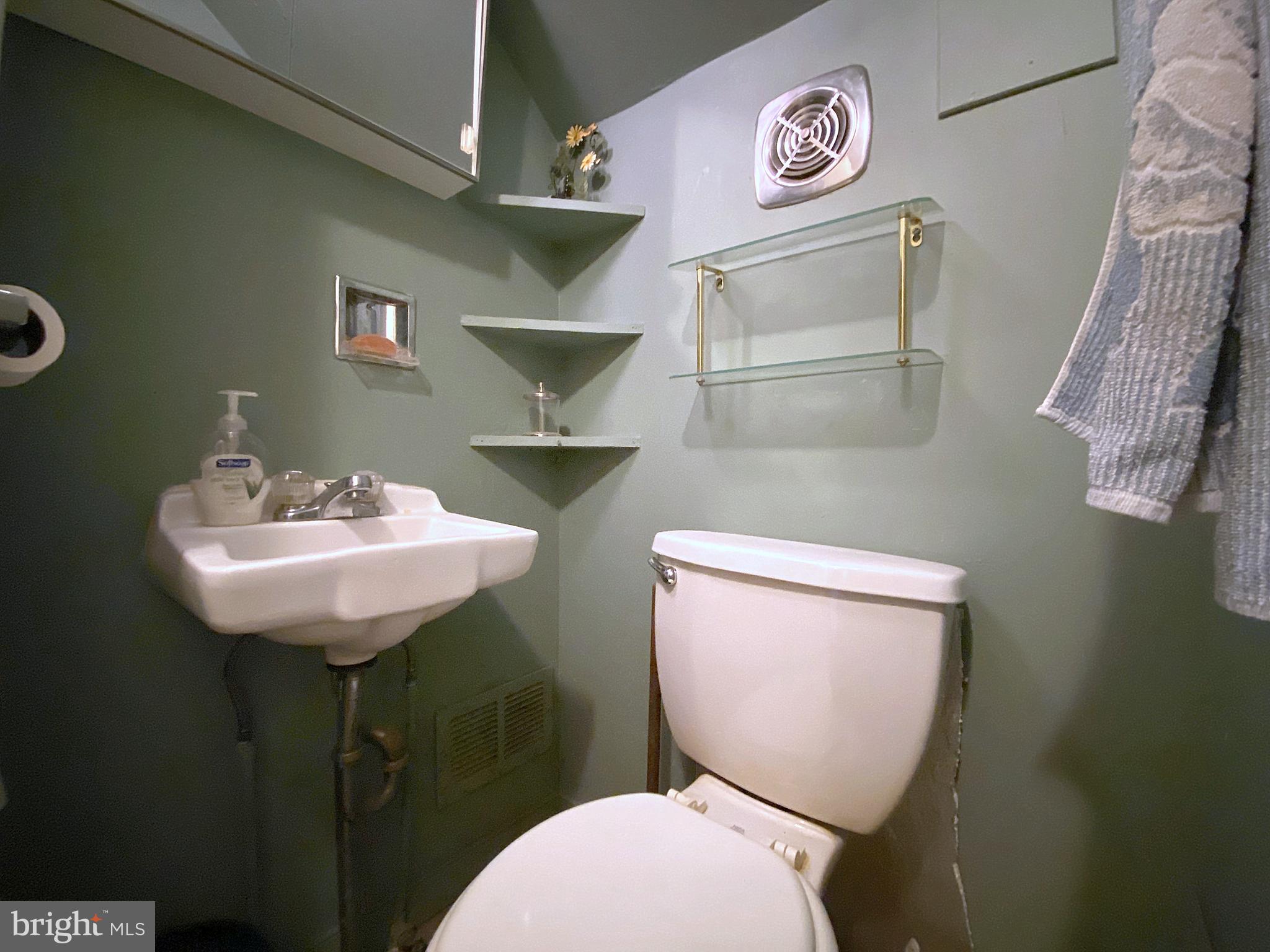24 Village Road Baltimore, MD 21208 - Photo 40 of 83 Gallery Image 40