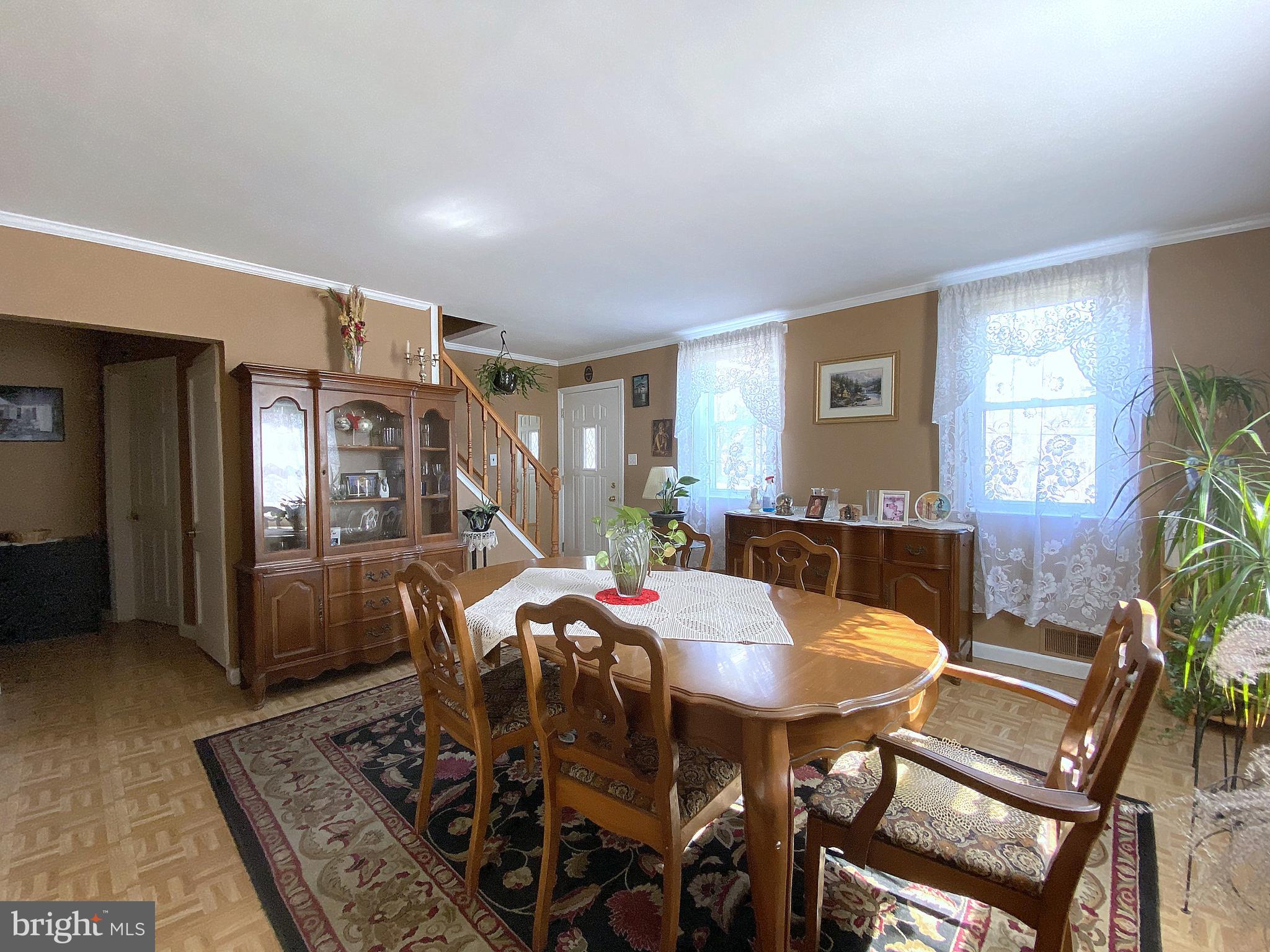24 Village Road Baltimore, MD 21208 - Photo 5 of 83 Gallery Image 5