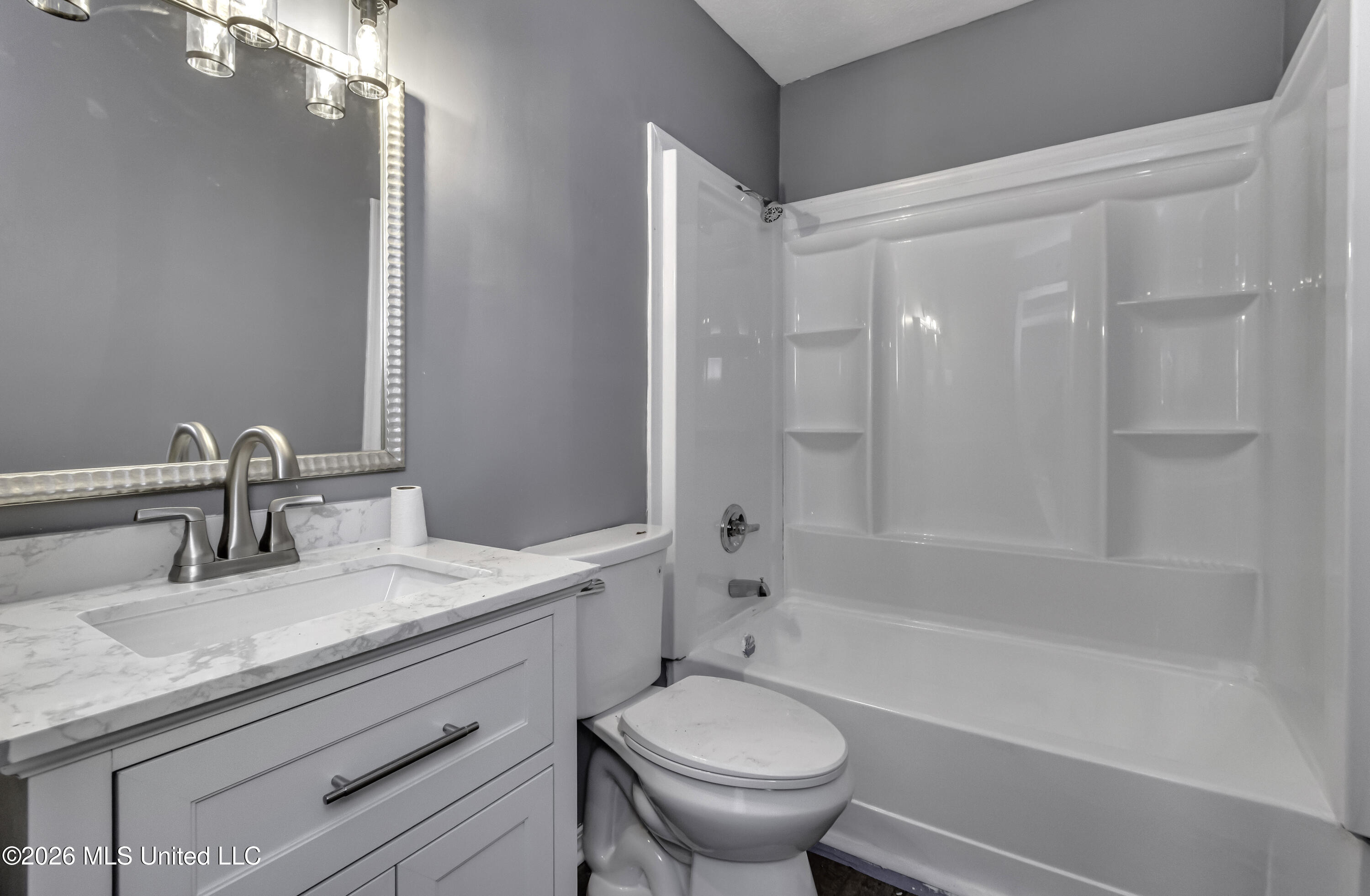 122 Hull Road Magee, MS 39111 - Photo 36 of 43 Bathroom 2