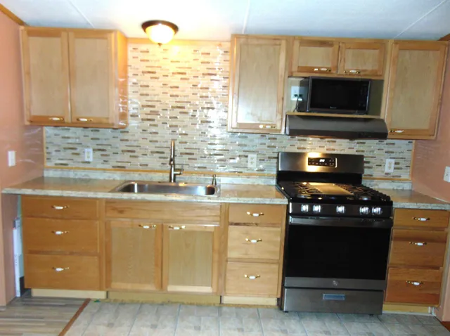 $170,000 | 139 Rockingham Road, Unit 21, Derry, NH 03038