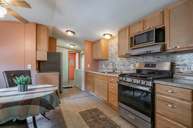 $170,000 | 139 Rockingham Road, Unit 21, Derry, NH 03038