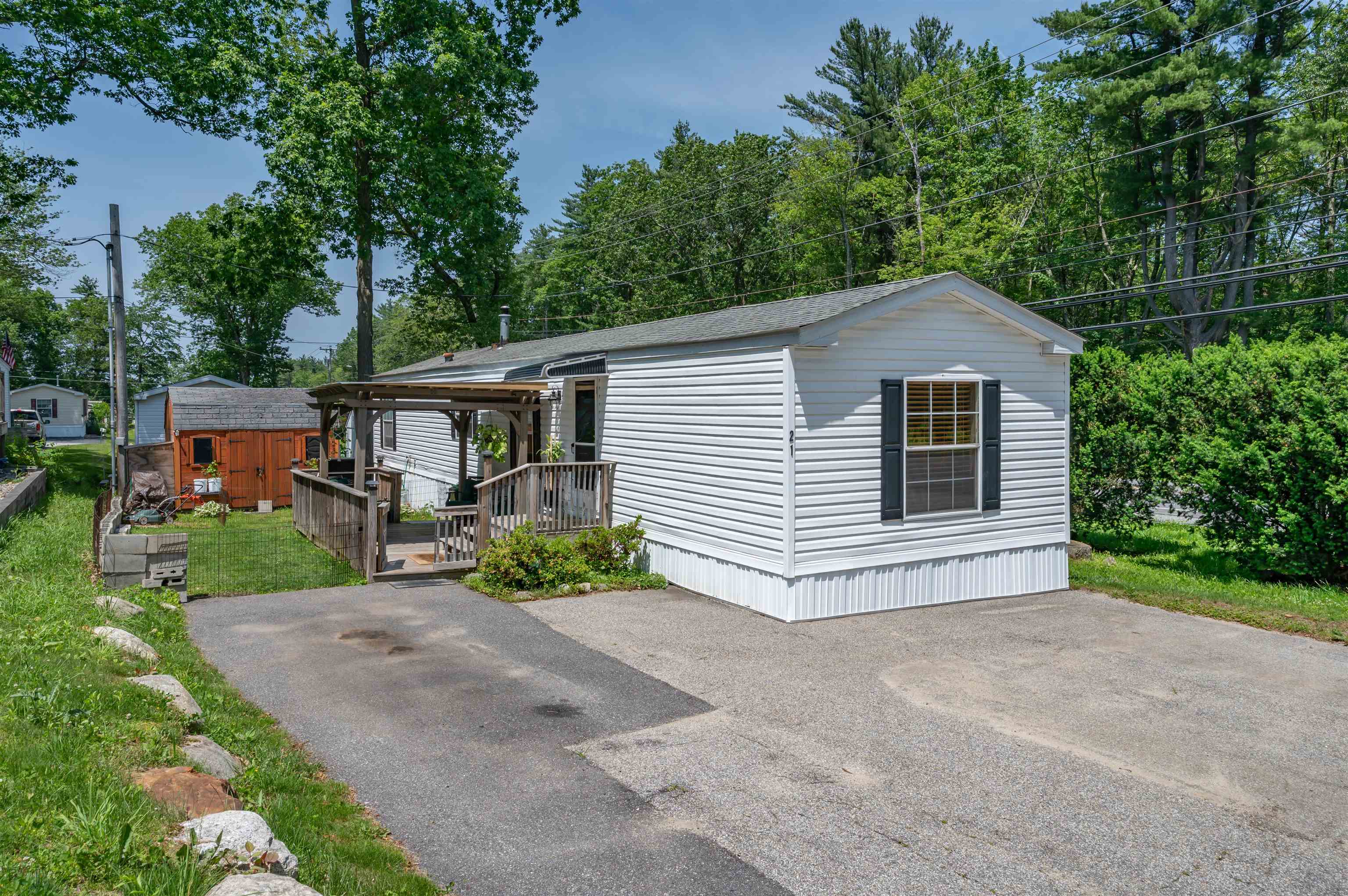 139 Rockingham Road, Unit 21 Derry, NH 03038 - Photo 2 of 35