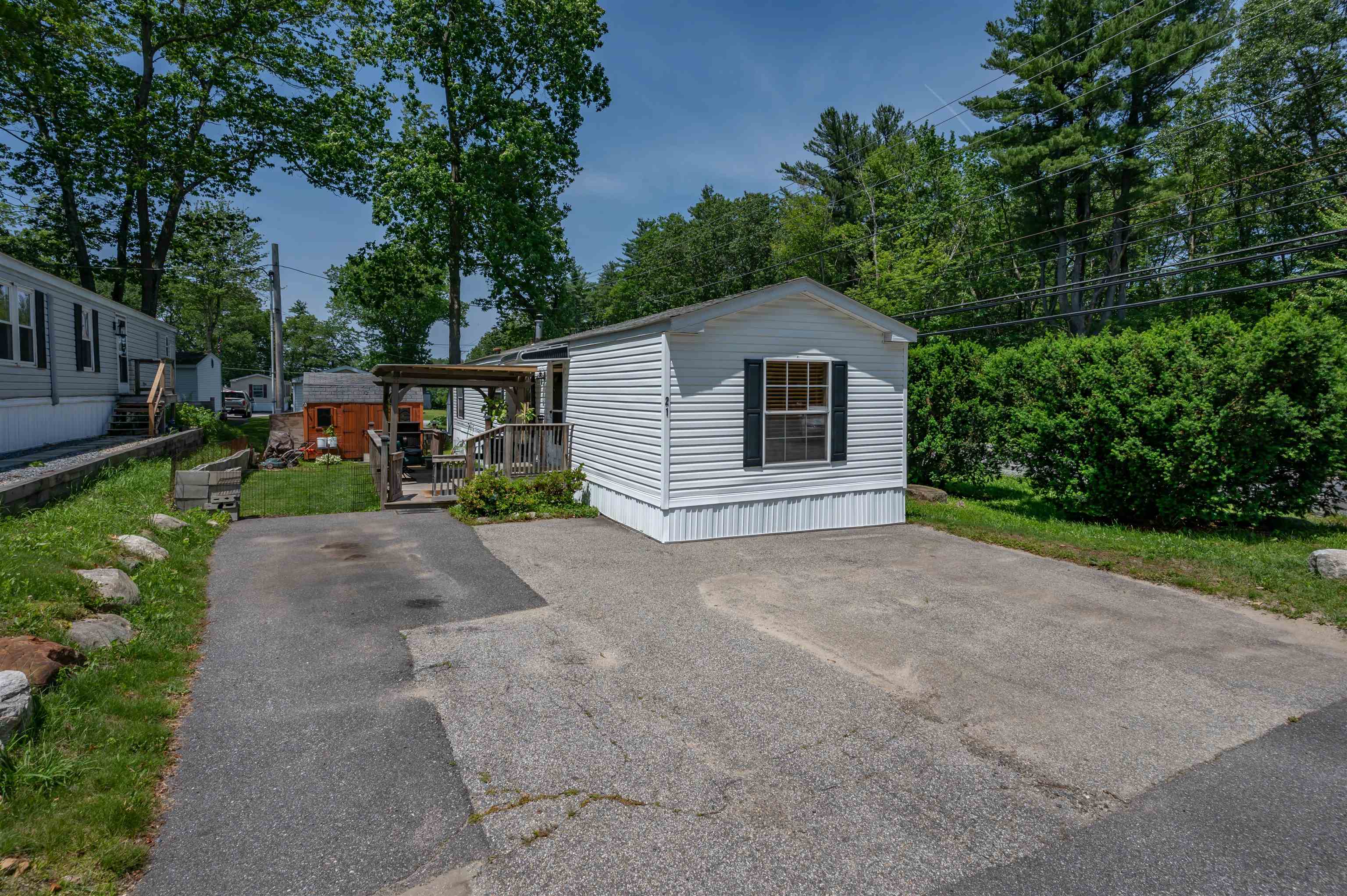 139 Rockingham Road, Unit 21 Derry, NH 03038 - Photo 5 of 35