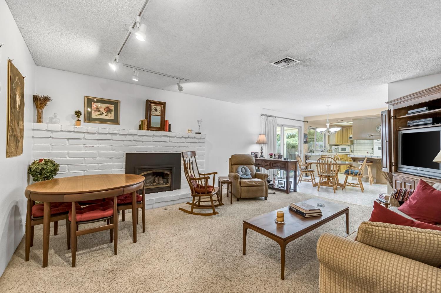 3428 De Anza Avenue Merced, CA 95348 - Photo 6 of 32