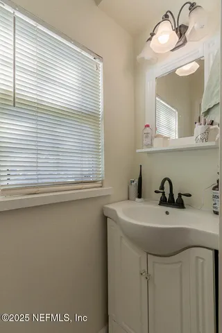 $4,200 | 214 Hopkins Street, Neptune Beach, FL 32266