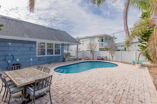 $4,200 | 214 Hopkins Street, Neptune Beach, FL 32266