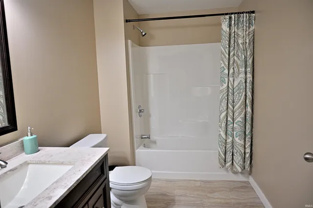 $335,000 | 6720 East Schroeder Lane, Schnellville, IN 47580