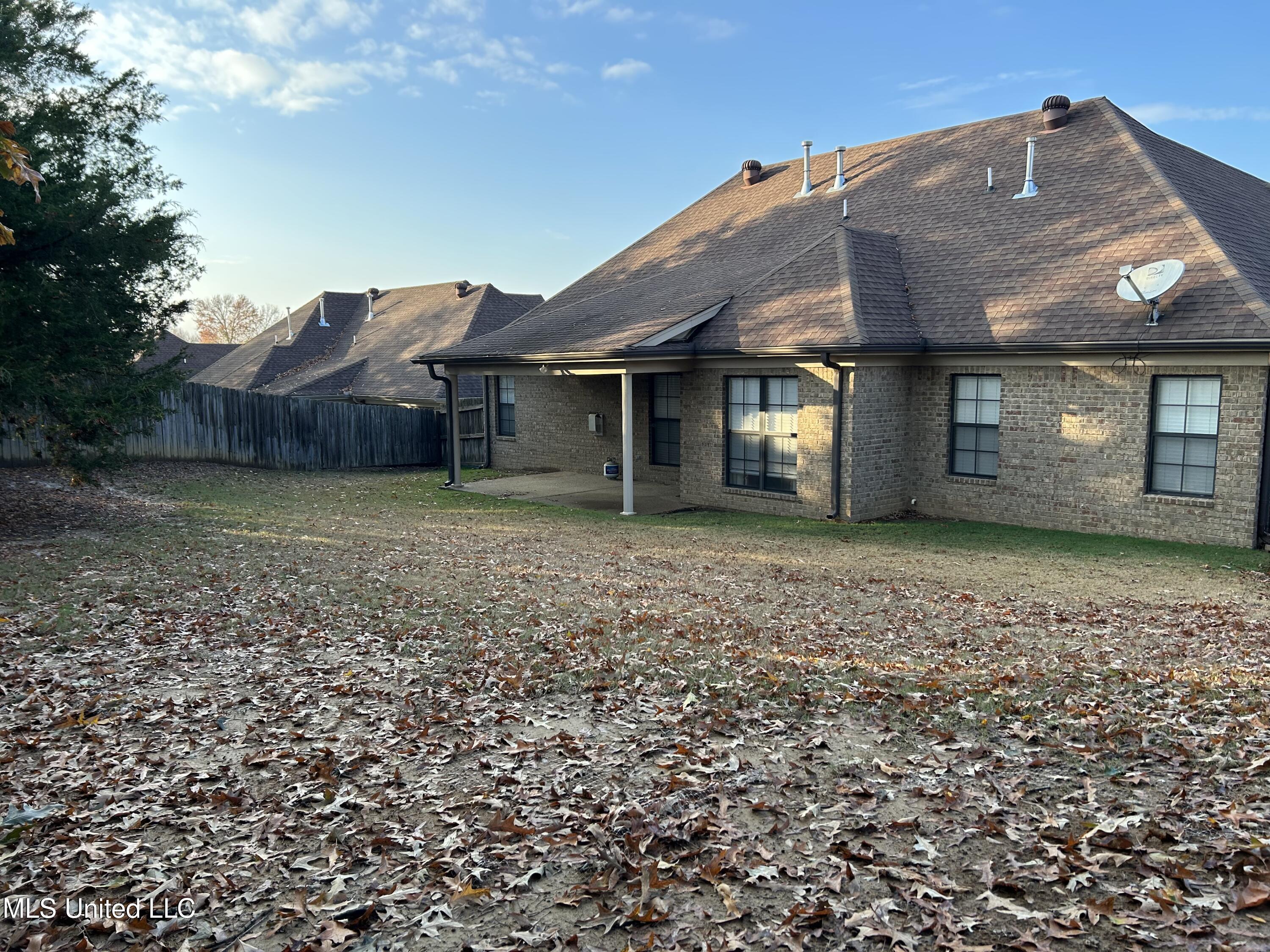 67 Shady Ln Cove Hernando, MS 38632 - Photo 21 of 23 Rear view of house