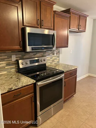 $359,900 | 67 Shady Ln Cove, Hernando, MS 38632