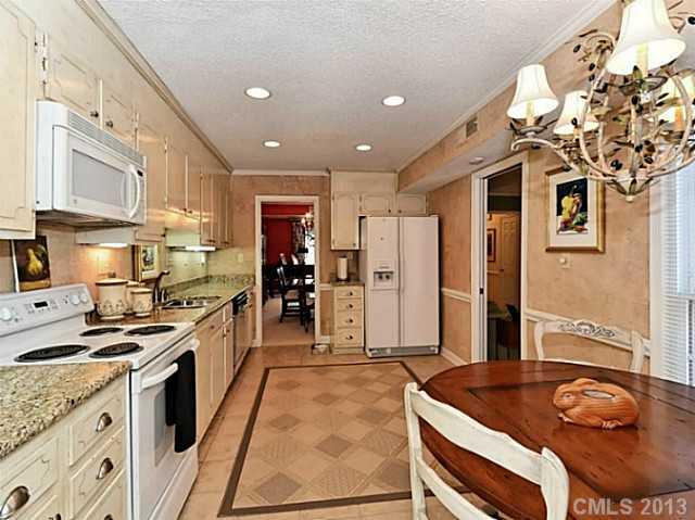 4401 Simsbury Road, Unit 53 Charlotte, NC 28226 - Photo 8 of 16 Gallery Image 8