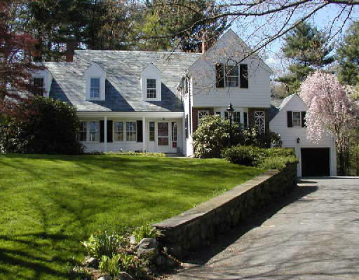 9 Roberts Road Winchester, MA 01890 - Photo 1 of 1 Gallery Image 1