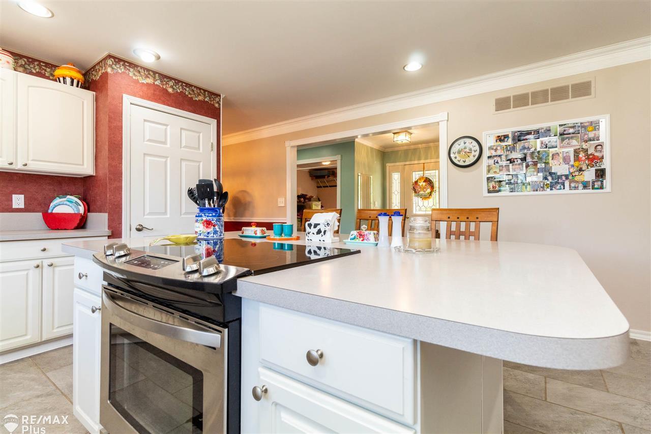 2625 South Lake Pleasant Road Metamora, MI 48455 - Photo 14 of 70 50076858-13.JPG