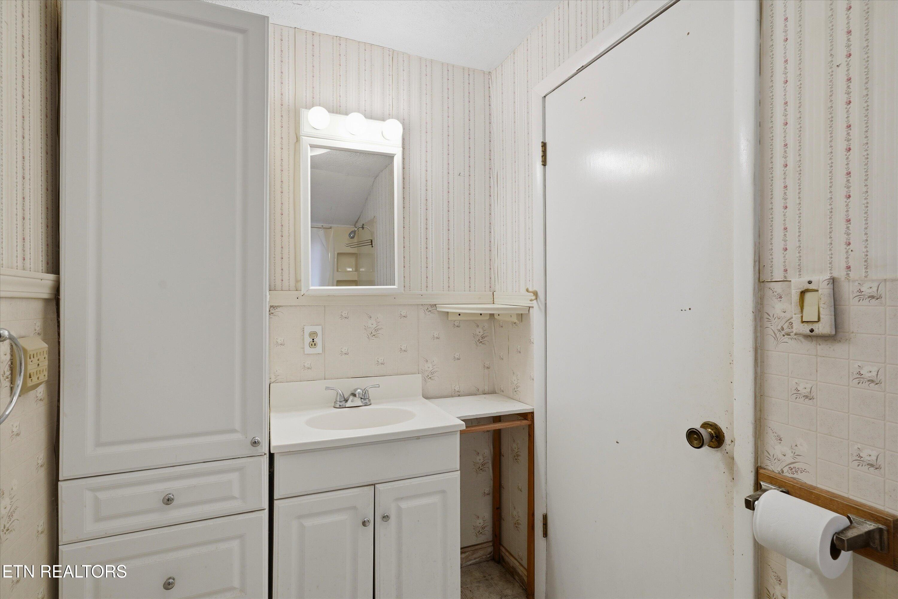 9457 Bockman Way Sparta, TN 38583 - Photo 14 of 38 14-9457 Crossville Hwy-14