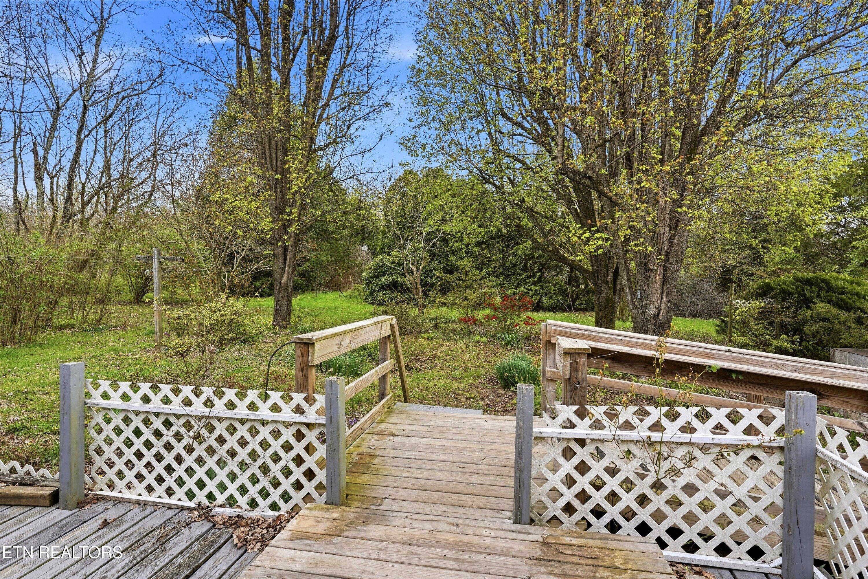 9457 Bockman Way Sparta, TN 38583 - Photo 16 of 38 16-9457 Crossville Hwy-16