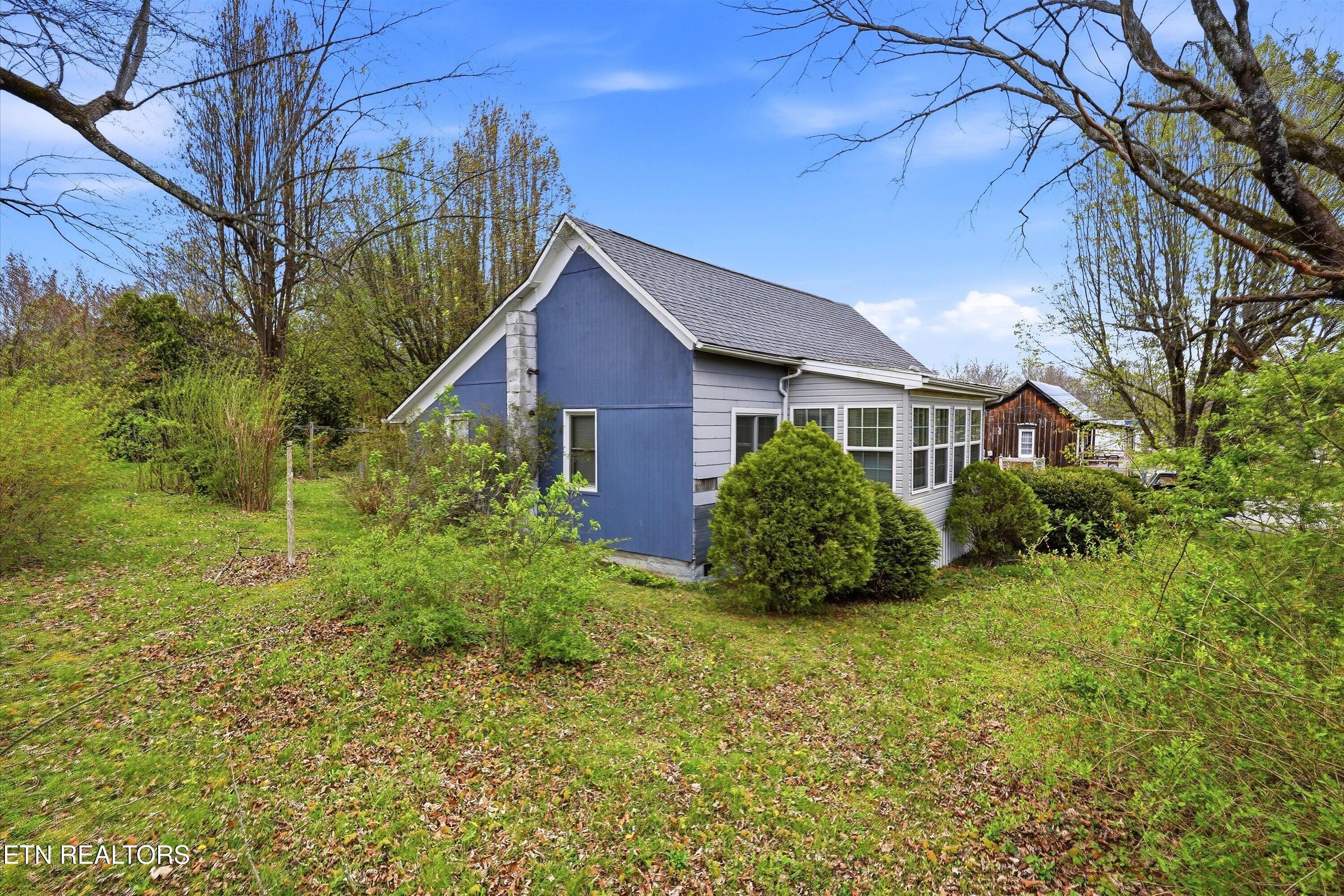 9457 Bockman Way Sparta, TN 38583 - Photo 3 of 38 03-9457 Crossville Hwy-3