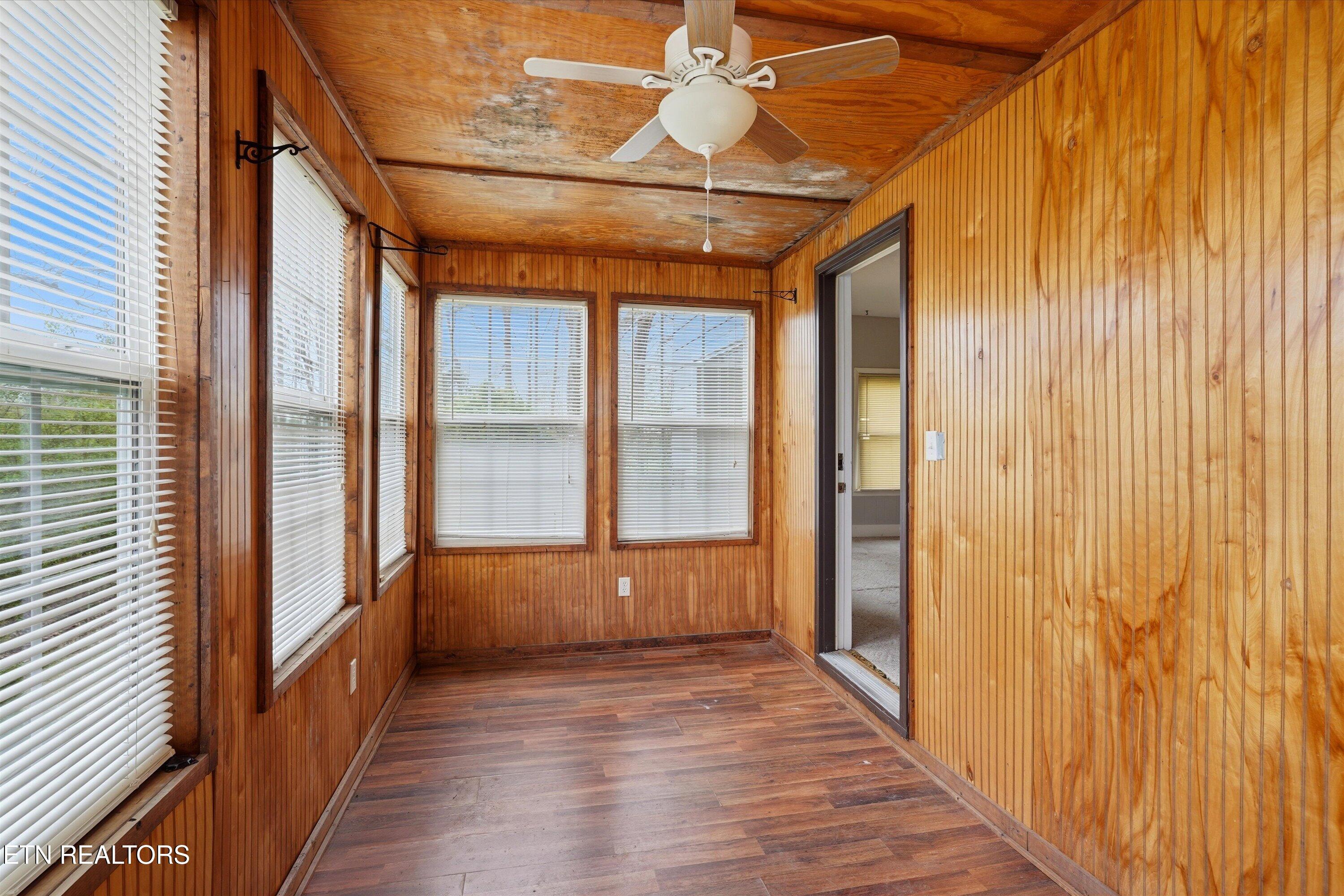 9457 Bockman Way Sparta, TN 38583 - Photo 4 of 38 04-9457 Crossville Hwy-4