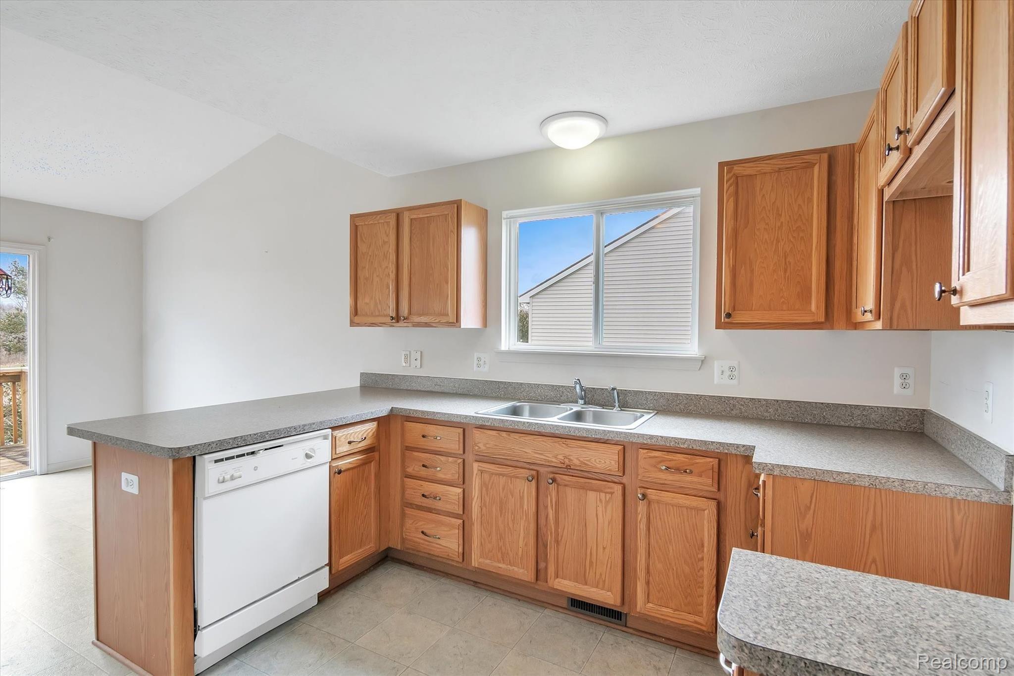 30 Sedum Road Howell, MI 48843 - Photo 10 of 50 11-30-Sedum-Rd-WindowStill-Real-Estate-Photography-11.jpg