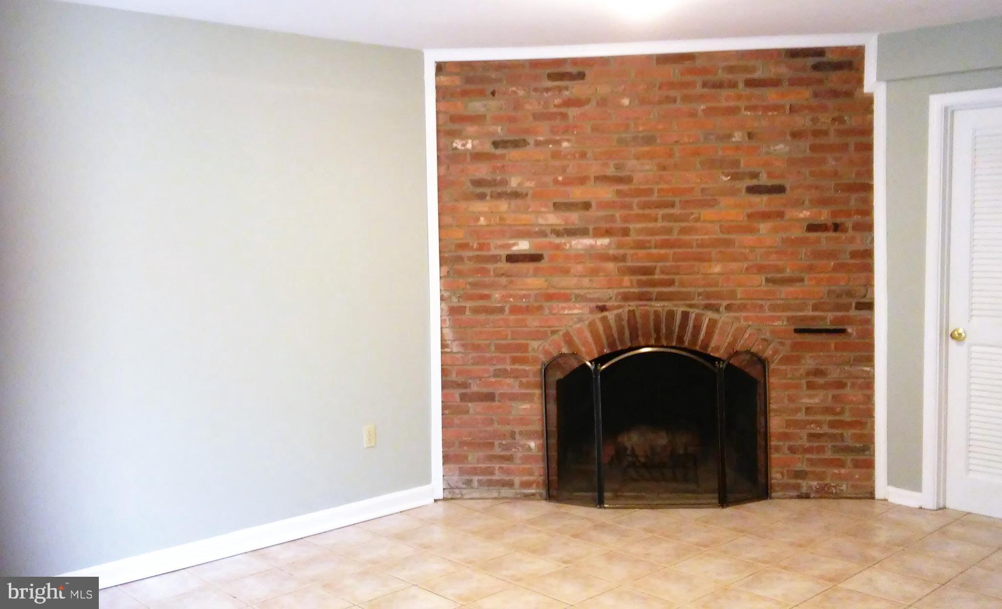 6813 Market Square Drive McLean, VA 22101 - Photo 2 of 12 Interior (General)